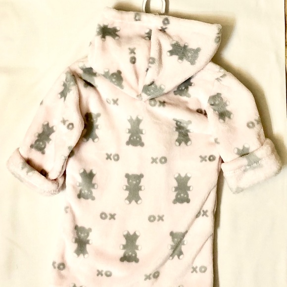 Blankets and Beyond Other Blankets Beyond Teddy Bear Robe Poshmark
